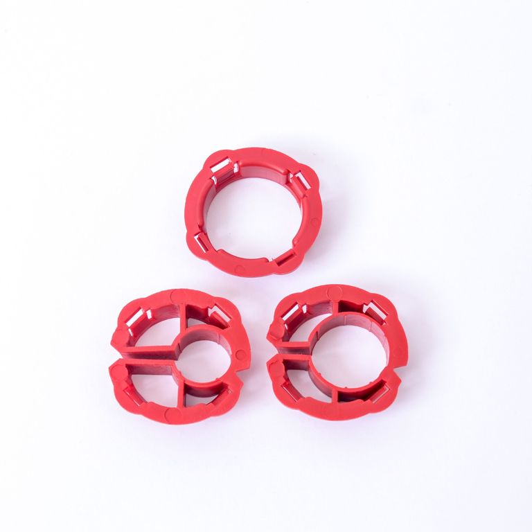 Pipe-Tyte Insulator for Metal Stud